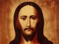 Ikone des Sohnes Gottes mit ernstem Blick und langen Haaren.