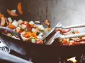 Smażenie na oliwie z oliwek czy zdrowe? Odkryj nieznane fakty zdrowotne