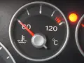 Brak płynu w chłodnicy - co oznacza kontrolka i jak reagować