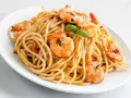 Perfekcyjne spaghetti z krewetkami i chili? Poznaj sekrety!