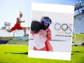 Klaudia Adamek w skoku na stadionie i dwie zawodniczki bobslejowe w uścisku przed logo Milano Cortina 202.
