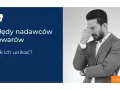 Błędy nadawców towarów w logistyce. Mężczyzna z bólem głowy.