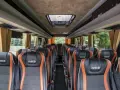 Jak wygląda autokar sypialny - komfort i funkcje, które zaskakują