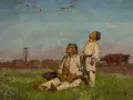 Dwóch mężczyzn w polu, jeden siedzi, drugi stoi, patrzą w niebo na ptaki. W tle wieś i krowy. Obraz w stylu naturalizm.
