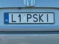Rejestracja lu L1 PSKI na tylnej klapie Hondy.