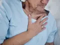 Ból żeber przy dotyku i kaszlu: Jak odróżnić stłuczenie od nerwobólu?