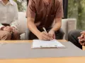Asesoramiento para vender un piso con inquilinos de renta antigua. Firma de contrato.