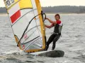 Windsurfing Mazury: Gdzie pływać, uczyć się i wypożyczyć sprzęt?