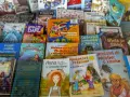 Książki dla dzieci w Czechach, np. "Anna ze Zeleného domu", są tańsze niż w Polsce.