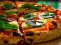 Kiedy Dzień Pizzy? Dwie daty, obchody i polskie ulubione smaki
