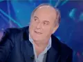 Gerry Scotti, con il suo sorriso contagioso, sembra sempre giovane, ma quanti anni ha Gerry Scotti? Un vero volto della TV italiana.