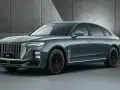 Elegancki, ciemnozielony Hongqi H9 z chromowanymi detalami i czarnymi felgami. Sprawdź, jaka jest jego hongqi h9 cena.