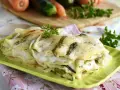 Lasagne primavera cremose con zucchine e carote, una delizia da provare.