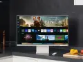 Samsung TV mit Smart Hub, zeigt Film "Finch" und Apps wie Netflix. Perfekt für Kochpausen.