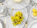 Jak udekorować stół na komunię dla dziewczynki - eleganckie pomysły
