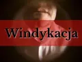 Mężczyzna w koszuli, na czerwonym tle napis "Windykacja". cdri windykacja.