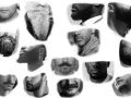 Collage de visages masculins, mettant en avant divers styles de barbe et moustaches. Un véritable catalogue de barbe dessinée.