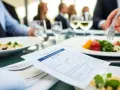Czy od cateringu można odliczyć VAT? Poznaj kluczowe zasady i wyjątki