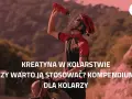 Kolarz pije wodę, zastanawiając się, ile kreatyny dziennie jest optymalne dla jego wydajności.