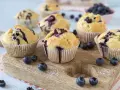 Leckeres Blaubeermuffin Rezept: Saftige Muffins mit frischen Blaubeeren, perfekt für den Nachmittagskaffee.