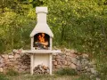 Grill z kamienia polnego: Projekty, budowa krok po kroku i koszty
