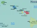 Mapa pokazuje, gdzie leżą Hawaje na mapie Pacyfiku, z zaznaczonymi wyspami: Kauai, Oahu, Maui, Molokai, Lanai, Kahoolawe i Hawaii (Big Island).