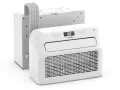 Aire acondicionado portátil blanco con unidad exterior conectada por un tubo flexible. Todos los aires acondicionados portátiles tienen salida al exterior.