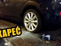 Ford S-Max: Gdzie jest koło zapasowe? Instrukcja krok po kroku