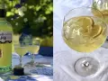En flaska Limoncello Di Capri står bredvid två glas med drinken. En annan bild visar två glas med is och citron, en perfekt limoncello spritz.