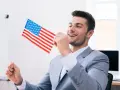Ile zarabia prawnik w USA? Zaskakujące różnice w wynagrodzeniach