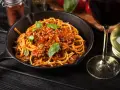 Spaghetti z mięsem mielonym: Sekrety idealnego smaku (Krok po kroku)