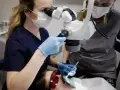 Ból dziąseł: Szybka ulga w domu i kiedy pilnie do dentysty?