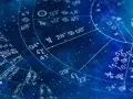 Astrologia co to? Widok na niebo z gwiazdami i symbolami zodiaku, tworzący tajemniczy, kosmiczny klimat.