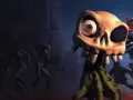 Strach i groza w remake'u Medievil 2. Czaszka z wielkim okiem patrzy na armię zombie i demona z piorunami.