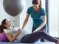 Fizjoterapia uroginekologiczna po porodzie: kiedy i dlaczego warto?