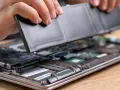 Jak naprawić baterię w laptopie i przywrócić jej pełną wydajność