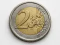 Pièce de 2 euros 2004, valeur faciale de 2€, avec la carte de l'Europe.