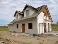 Izolacja cieplna – klucz do niższych rachunków i komfortu w domu