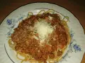 Spaghetti bolognese z winem – przepis na wyjątkowy sos do makaronu