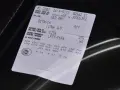 Naklejka z danymi pojazdu Skoda Octavia, zawiera m.in. numer silnika CZDA.