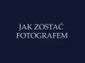Napis "Jak zostać fotografem" na granatowym tle.
