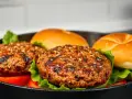 Burgery z Lidla: Sekret soczystości i smaku. Smaż jak ekspert!