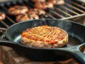 Ile smażyć burgera wołowego? Perfekcyjny przepis Teodora Zająca