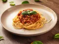 Pyszne spaghetti bolognese, idealne na szybki obiad. Prosty przepis na klasykę.
