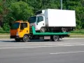 Czy można holować samochód ciężarowy z przyczepą? Przepisy i bezpieczeństwo