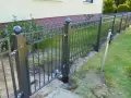 Czy mogę rozebrać płot sąsiada na mojej działce bez konsekwencji?