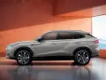Elegancki, jasnoszary MG SUV prezentuje się na tle górskiego krajobrazu. Sprawdź jego atrakcyjną mg suv cena.
