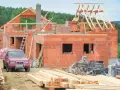 Ile kosztuje budowa komina systemowego? Sprawdź, co wpływa na cenę