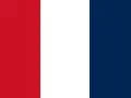 Bandera tricolor: rojo, blanco y azul. Podría ser la primera bandera de Francia, símbolo de la Revolución.