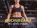 Kobieta z wyrzeźbionym brzuchem trzyma sztangę. Tekst: "ODCHUDZANIE bez utraty mięśni". Idealne makro na redukcji.